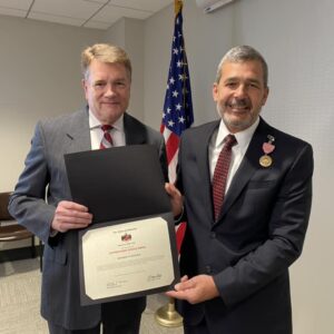 ADVA Commissioner Kent Davis (left) presents Bob Horton with the Alabama Distinguished Service Medal.